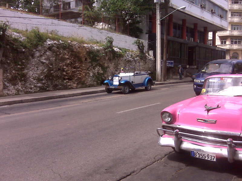 Illustration for article titled Challenge: Identify this car in Cuba